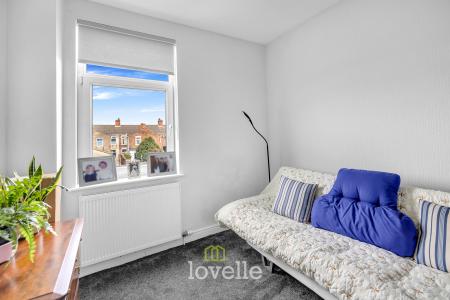 3 bedroom Terraced House for sale in Brereton Avenue, Cleethorpes, DN35