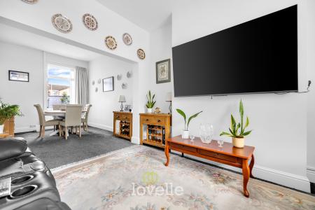 3 bedroom Terraced House for sale in Brereton Avenue, Cleethorpes, DN35