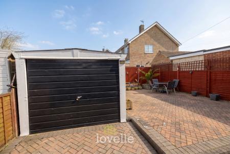 3 bedroom Semi-detached house for sale in Ashby Road, Cleethorpes, DN35