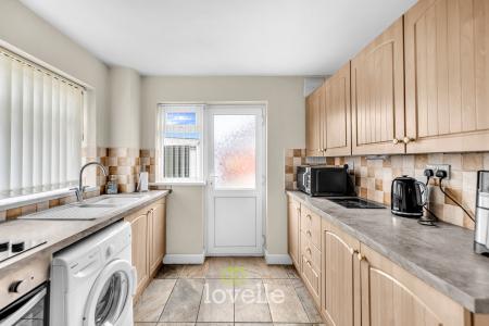 3 bedroom Semi-detached house for sale in Ashby Road, Cleethorpes, DN35