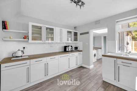 3 bedroom Semi-detached house for sale in Durham Road, Cleethorpes, DN35