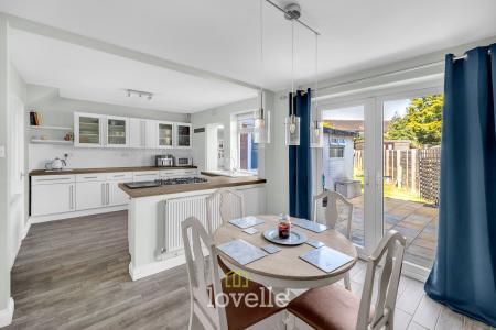 3 bedroom Semi-detached house for sale in Durham Road, Cleethorpes, DN35