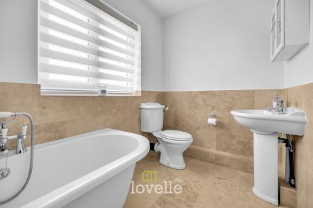 4 bedroom Detached house for sale in Humberston Avenue, Humberston, DN36