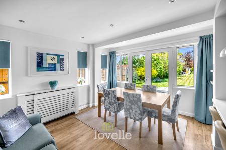 4 bedroom Detached house for sale in Humberston Avenue, Humberston, DN36