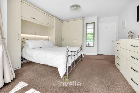 4 bedroom Detached house for sale in Humberston Avenue, Humberston, DN36