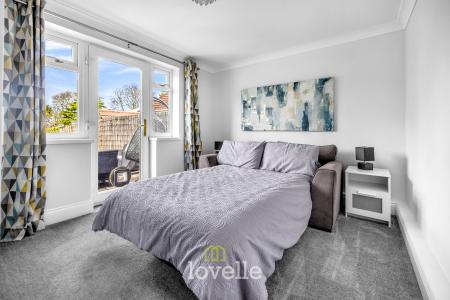 4 bedroom Detached house for sale in Humberston Avenue, Humberston, DN36