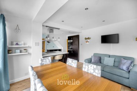 4 bedroom Detached house for sale in Humberston Avenue, Humberston, DN36