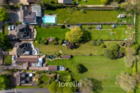 4 bedroom Detached house for sale in Humberston Avenue, Humberston, DN36