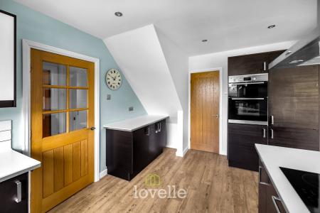 4 bedroom Detached house for sale in Humberston Avenue, Humberston, DN36