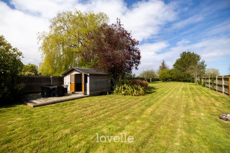 4 bedroom Detached house for sale in Humberston Avenue, Humberston, DN36