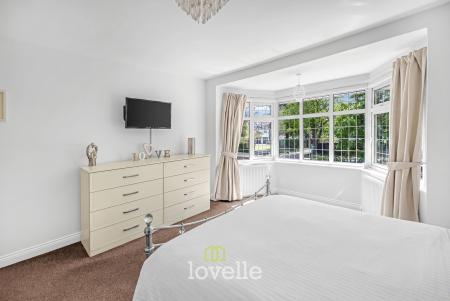 4 bedroom Detached house for sale in Humberston Avenue, Humberston, DN36