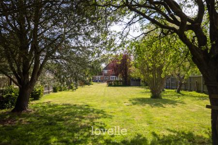 4 bedroom Detached house for sale in Humberston Avenue, Humberston, DN36