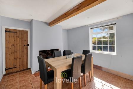 4 bedroom Detached house for sale in Main Street, Fulstow, LN11