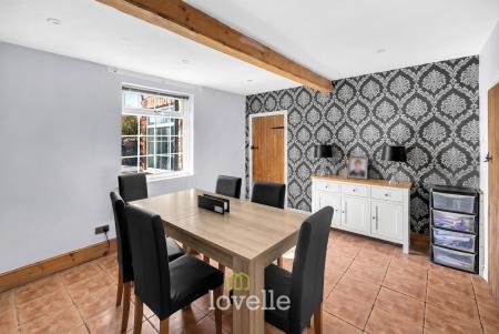 4 bedroom Detached house for sale in Main Street, Fulstow, LN11