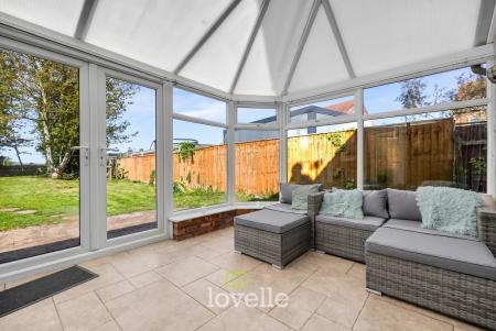 4 bedroom Detached house for sale in Main Street, Fulstow, LN11