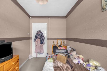 3 bedroom Semi-detached bungalow for sale in Swales Road, Humberston, DN36