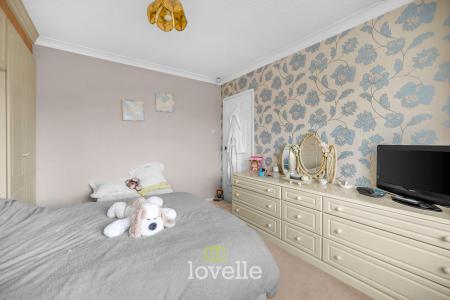 3 bedroom Semi-detached bungalow for sale in Swales Road, Humberston, DN36