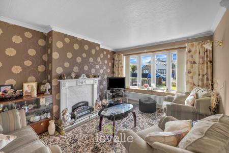 3 bedroom Semi-detached bungalow for sale in Swales Road, Humberston, DN36