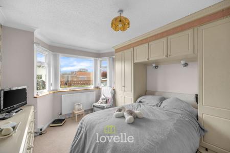 3 bedroom Semi-detached bungalow for sale in Swales Road, Humberston, DN36