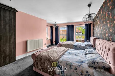 5 bedroom Detached house for sale in Church Lane, Marshchapel, DN36