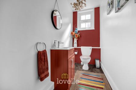 5 bedroom Detached house for sale in Church Lane, Marshchapel, DN36