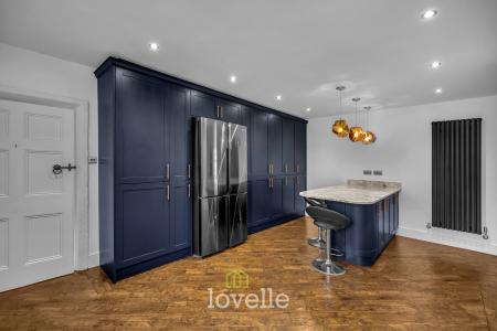 5 bedroom Detached house for sale in Church Lane, Marshchapel, DN36