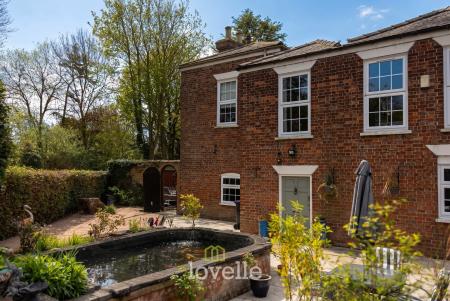 5 bedroom Detached house for sale in Church Lane, Marshchapel, DN36