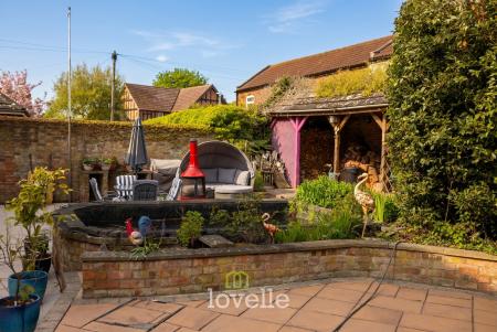 5 bedroom Detached house for sale in Church Lane, Marshchapel, DN36