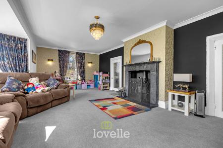 5 bedroom Detached house for sale in Church Lane, Marshchapel, DN36