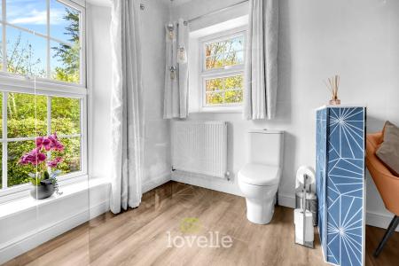 5 bedroom Detached house for sale in Church Lane, Marshchapel, DN36