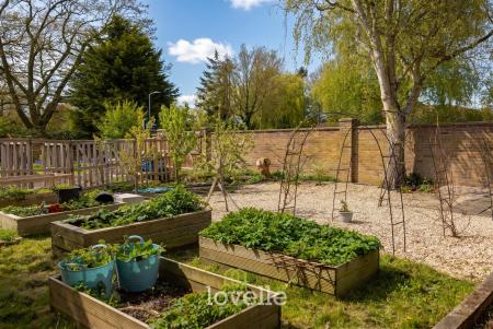 5 bedroom Detached house for sale in Church Lane, Marshchapel, DN36