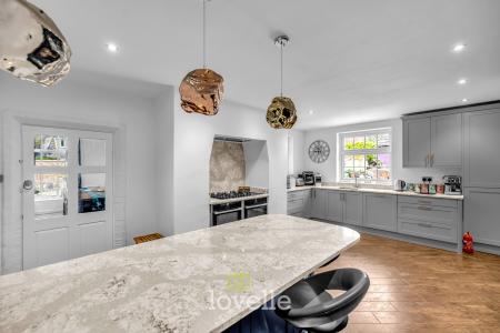 5 bedroom Detached house for sale in Church Lane, Marshchapel, DN36