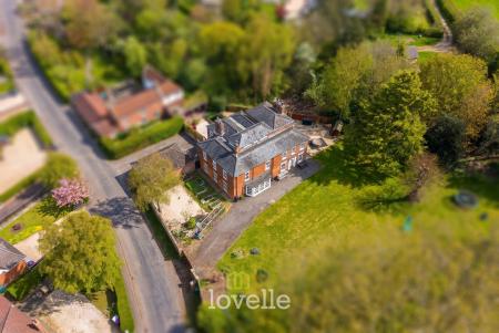 5 bedroom Detached house for sale in Church Lane, Marshchapel, DN36