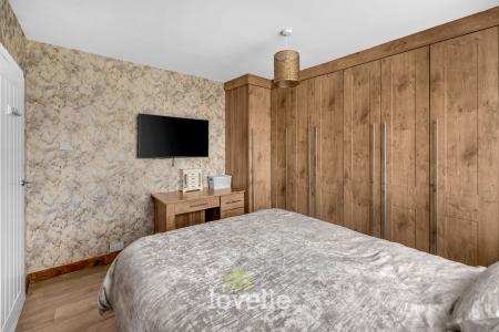4 bedroom Semi-detached house for sale in Charles Avenue, New Waltham, DN36