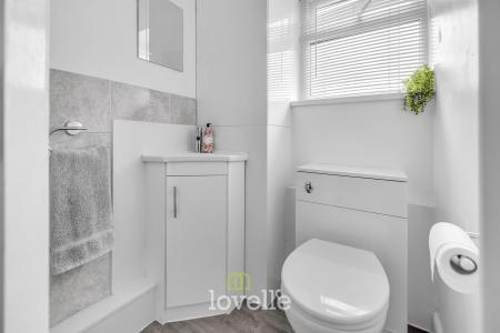 4 bedroom Semi-detached house for sale in Charles Avenue, New Waltham, DN36