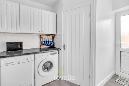 4 bedroom Semi-detached house for sale in Charles Avenue, New Waltham, DN36