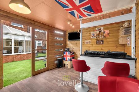 4 bedroom Semi-detached house for sale in Charles Avenue, New Waltham, DN36