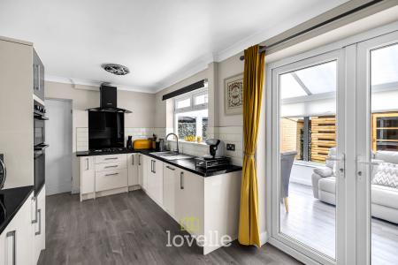 4 bedroom Semi-detached house for sale in Charles Avenue, New Waltham, DN36