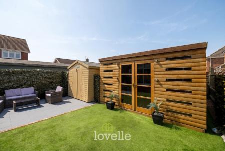 4 bedroom Semi-detached house for sale in Charles Avenue, New Waltham, DN36