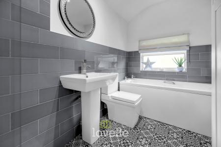 3 bedroom Detached house for sale in Main Street, Fulstow, LN11