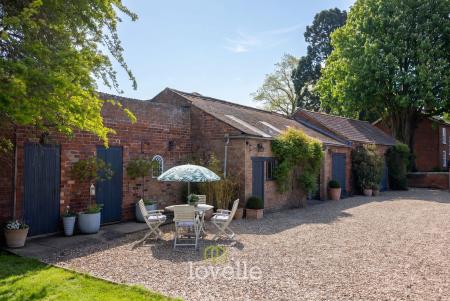 3 bedroom Detached house for sale in Main Street, Fulstow, LN11