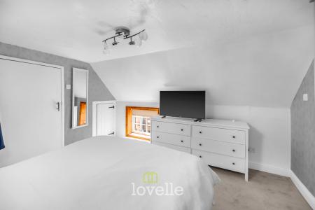 2 bedroom Cottage for sale in Hallgarth, Marshchapel, DN36