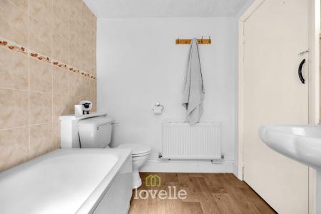 2 bedroom Cottage for sale in Hallgarth, Marshchapel, DN36