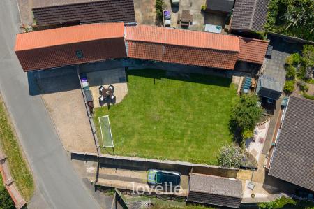 2 bedroom Cottage for sale in Hallgarth, Marshchapel, DN36