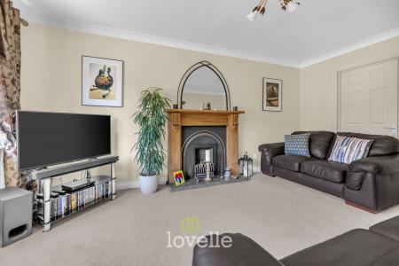 4 bedroom Detached house for sale in St Johns Gate, Tetney, DN36