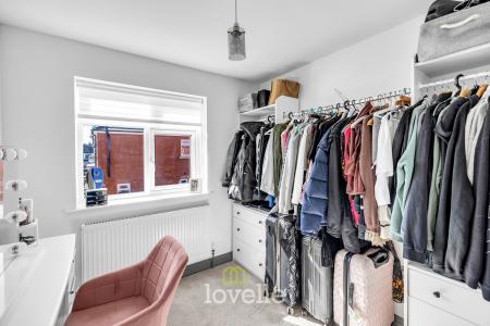 3 bedroom Semi-detached house for sale in Highgate, Cleethorpes, DN35