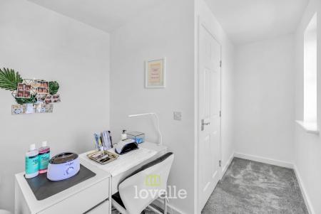 3 bedroom Terraced House for sale in Parklands Avenue, Humberston, DN36