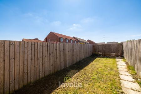 3 bedroom Terraced House for sale in Parklands Avenue, Humberston, DN36