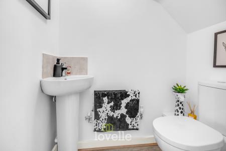 3 bedroom Terraced House for sale in Parklands Avenue, Humberston, DN36