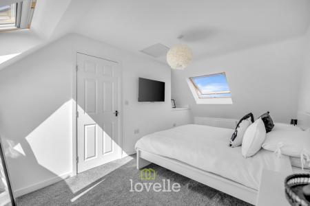3 bedroom Terraced House for sale in Parklands Avenue, Humberston, DN36